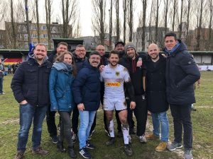 Nach einem Freundschaftsspiel gegen die Straffen Ketten in Brüssel, haben die RSV Cologne Crushers natürlich noch die Nationalmannschaft unterstützt.